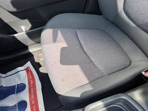 Used 2019 Toyota RAV4 XLE w/ Convenience Package AWD/4WD image 26