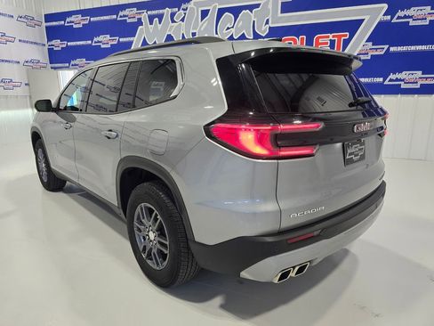 Used 2025 GMC Acadia Elevation image 6
