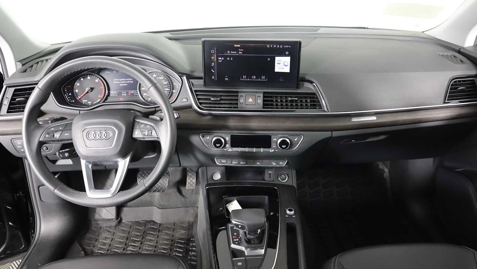 Used 2024 Audi Q5 2.0T Premium AWD/4WD image 15
