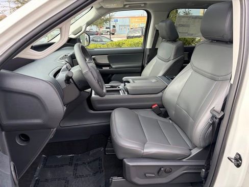 New 2025 Ford Expedition Max Active image 10