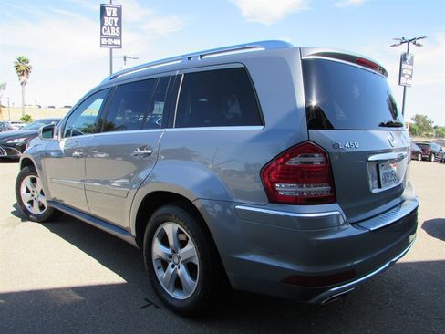 Used 2011 Mercedes-Benz GL 450 4MATIC image 5