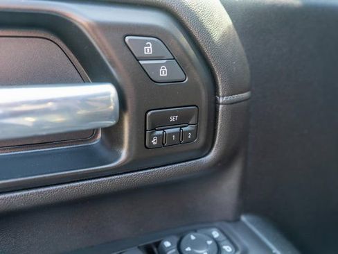 Used 2021 Chevrolet Silverado 2500 LTZ w/ Carhartt Edition AWD/4WD image 20