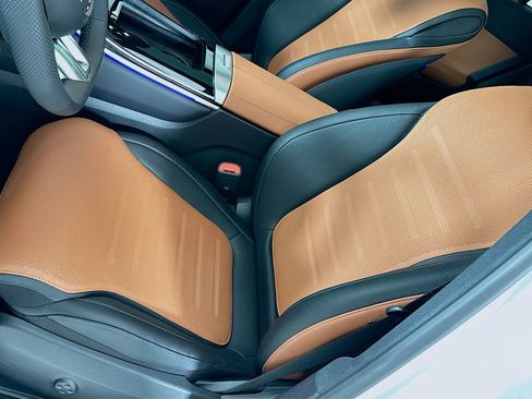 New 2026 Mercedes-Benz GLC 43 AMG 4MATIC Coupe image 21