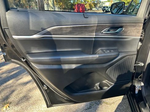 New 2025 Jeep Grand Cherokee L Limited image 26