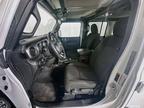 Used 2023 Jeep Wrangler Unlimited Sport AWD/4WD image 13
