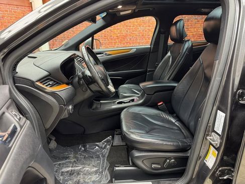 Used 2019 Lincoln MKC Select w/ Select Plus Package image 22