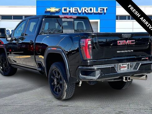 Used 2024 GMC Sierra 2500 AT4 w/ AT4 Premium Plus Package image 4