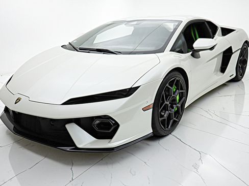 Used 2026 Lamborghini Temerario AWD/4WD image 15