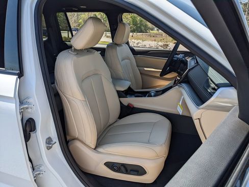 New 2026 Jeep Grand Cherokee Limited image 47