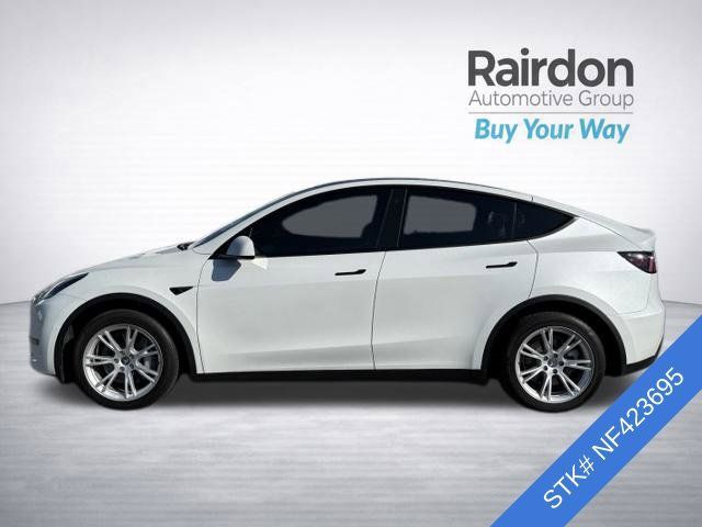 Used 2022 Tesla Model Y Long Range AWD/4WD image 4