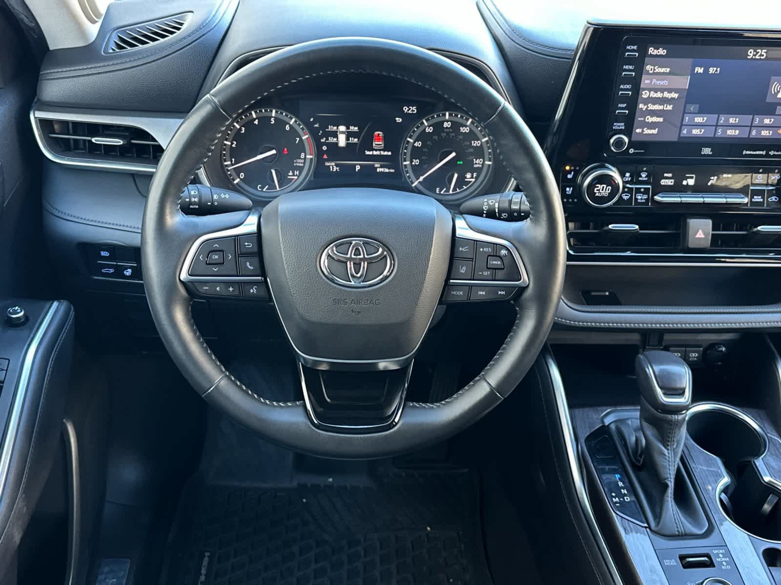 Used 2020 Toyota Highlander Limited AWD/4WD image 14