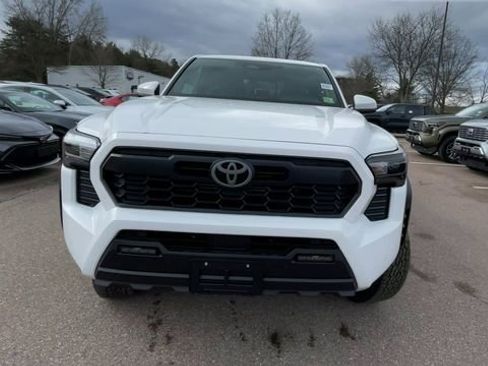 New 2026 Toyota Tacoma TRD Off-Road AWD/4WD image 7