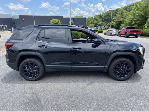 Used 2025 GMC Terrain Elevation w/ Black Edition AWD/4WD image 4