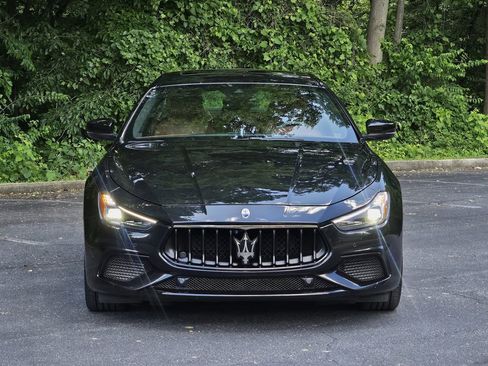 Used 2023 Maserati Ghibli Modena RWD image 9