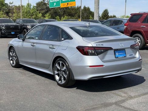 Used 2026 Honda Civic Sport Touring image 3