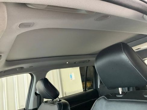 Used 2021 Jeep Grand Cherokee L Limited RWD image 7