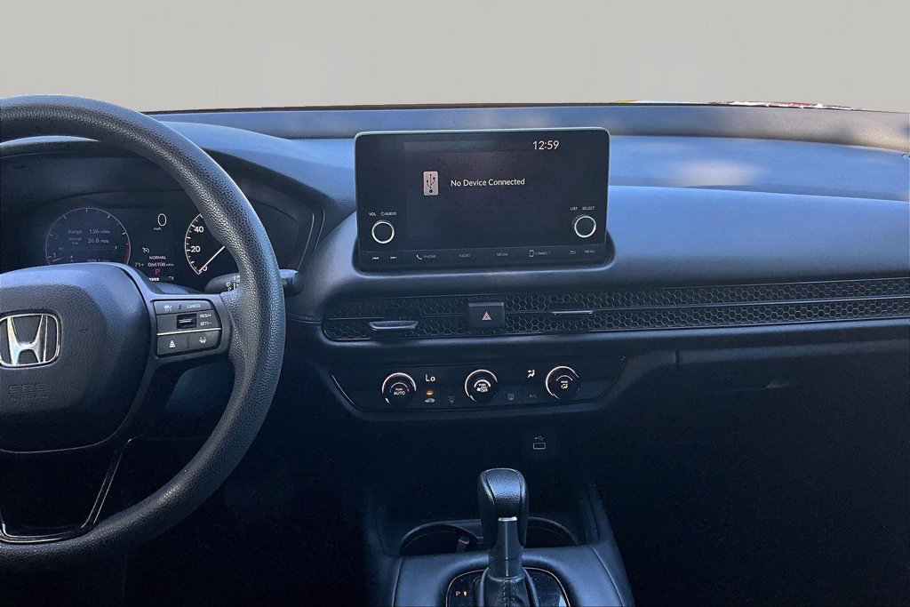 Used 2023 Honda HR-V LX image 9