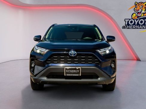 Used 2022 Toyota RAV4 XLE Premium AWD/4WD image 2