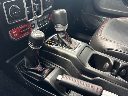 Used 2019 Jeep Wrangler Unlimited Rubicon AWD/4WD image 20
