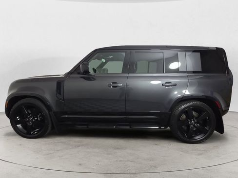 Used 2025 Land Rover Defender 110 V8 AWD/4WD image 2