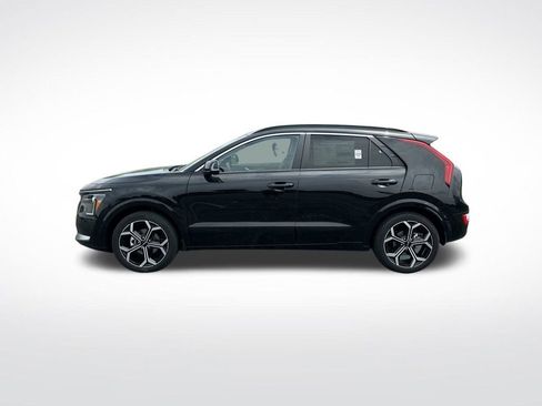 New 2025 Kia Niro EX Touring image 2