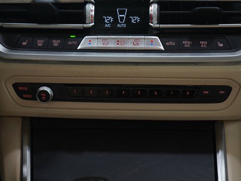 Used 2021 BMW 330i xDrive Sedan image 16