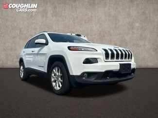 Used 2017 Jeep Cherokee Latitude w/ Cold Weather Group AWD/4WD 360° Tour