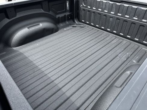 Used 2025 RAM 1500 Laramie w/ Sport Appearance Package AWD/4WD image 31