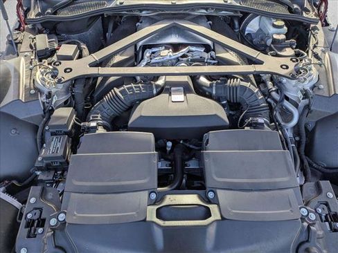Used 2021 Aston Martin V8 Vantage Roadster image 19
