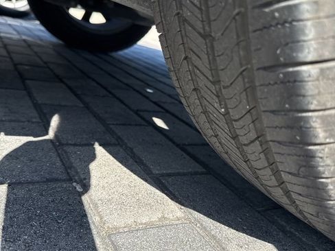 Used 2022 Volkswagen Tiguan SE image 19