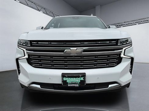 Used 2023 Chevrolet Tahoe Premier w/ Premium Package 2 AWD/4WD image 9
