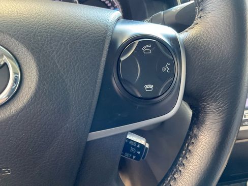 Used 2012 Toyota Camry XLE image 13