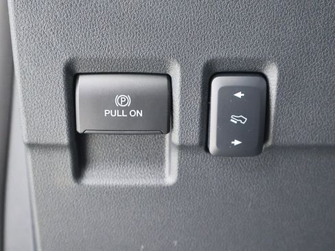 New 2025 Ford F350 Platinum w/ FX4 Off-Road Package image 24