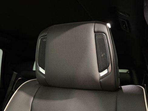 Used 2023 Cadillac Escalade Sport w/ LPO, ONYX Package AWD/4WD image 37