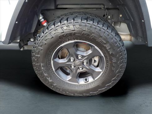 Used 2021 Jeep Gladiator Rubicon w/ LED Lighting Group image 5