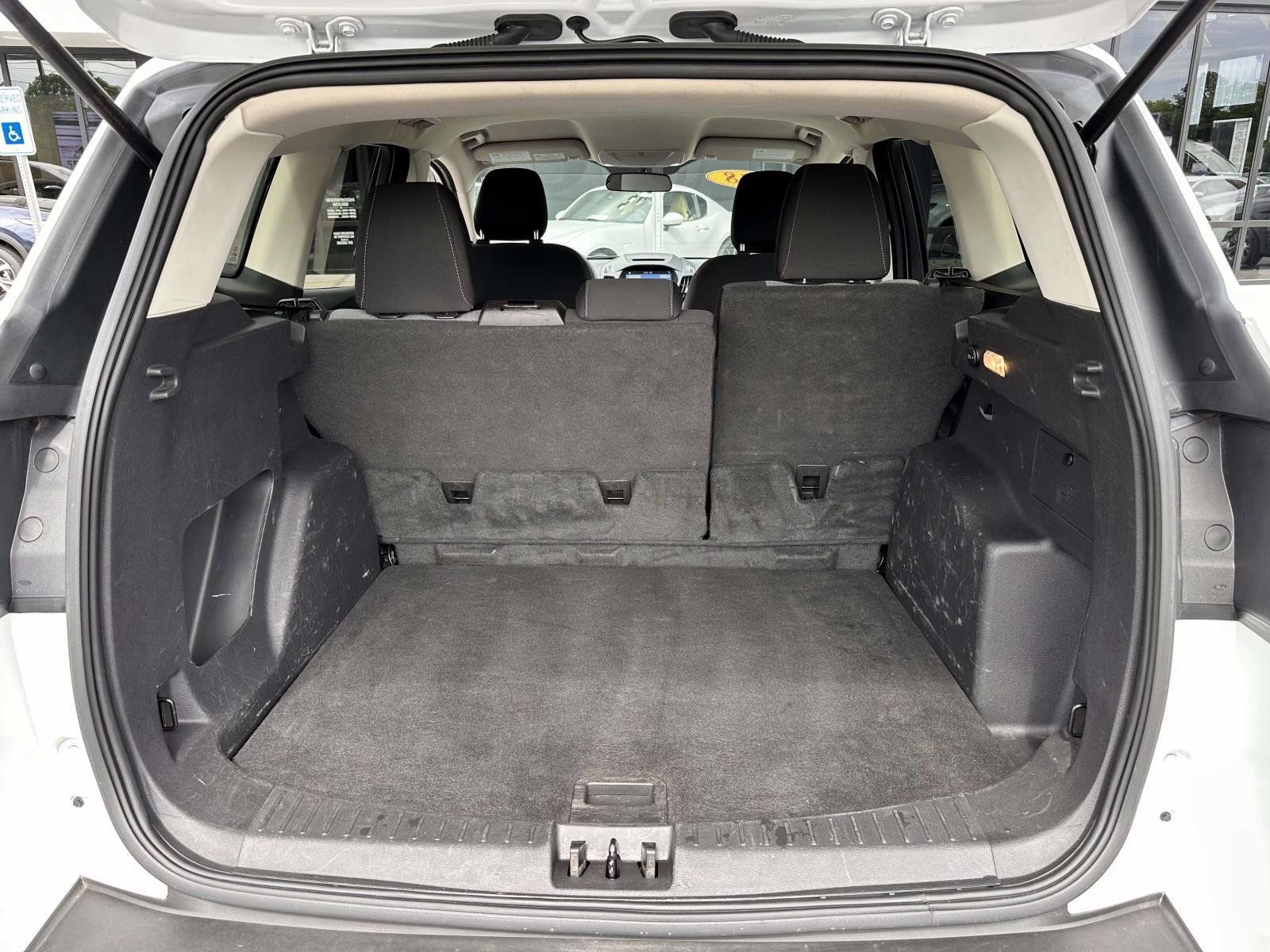 Used 2018 Ford Escape SE w/ SE Sync 3 Package AWD/4WD image 7