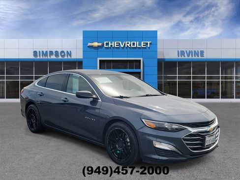 Used 2019 Chevrolet Malibu LS FWD image 2