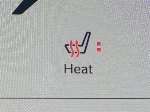 New 2026 Chrysler Pacifica Pinnacle w/ Trailer Tow Group image 32