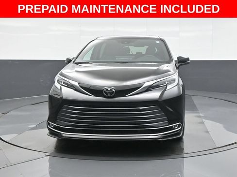 Certified 2026 Toyota Sienna Limited FWD image 2