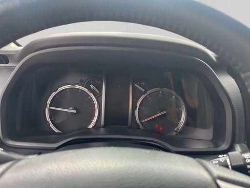 Used 2021 Toyota 4Runner TRD Off-Road Premium image 29