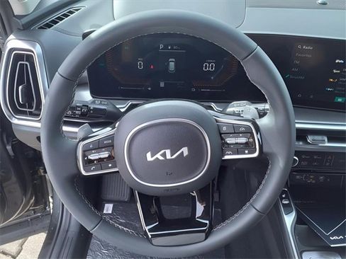 New 2025 Kia Sorento EX image 12