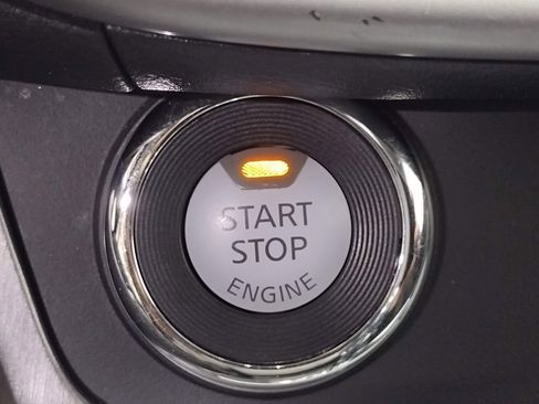 Used 2022 Nissan Murano S image 22