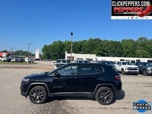 Used 2026 Jeep Compass Latitude AWD/4WD image 3