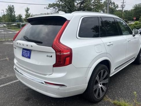 Used 2023 Volvo XC90 B6 Ultimate w/ Protection Package AWD/4WD image 4