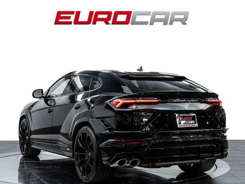 Used 2023 Lamborghini Urus S AWD/4WD image 3