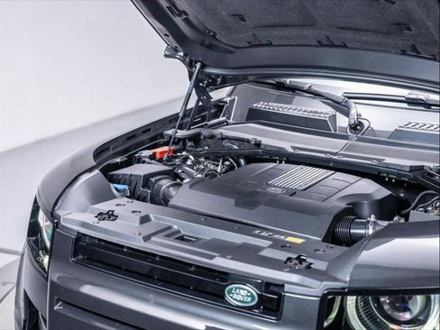 New 2025 Land Rover Defender 130 V8 image 10