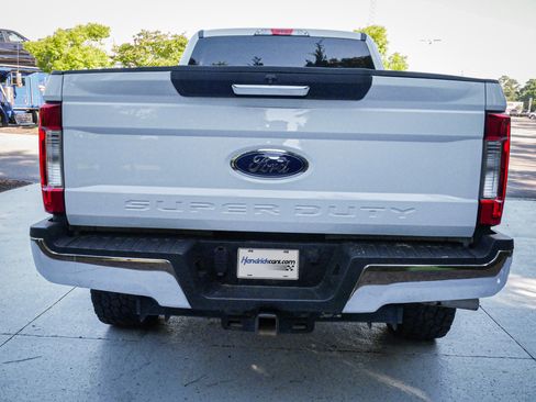 Used 2019 Ford F250 XLT AWD/4WD image 10