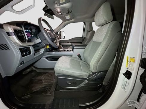 Certified 2024 Ford F250 XLT w/ FX4 Off-Road Package image 17