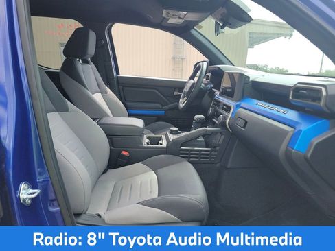 Used 2025 Toyota Tacoma TRD Sport AWD/4WD image 13