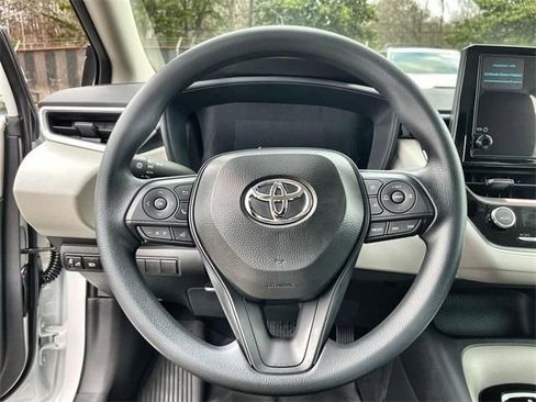 Used 2026 Toyota Corolla LE image 23